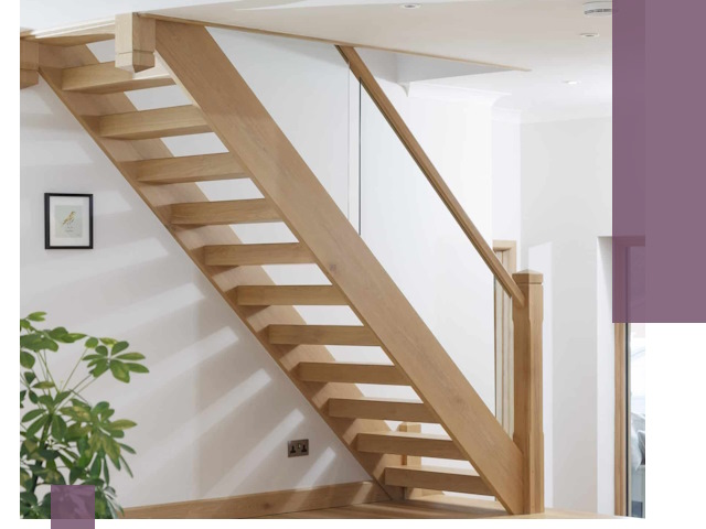 Изготовление деревянных лестниц под ключ в Керчи для дома