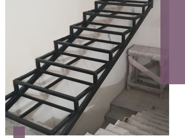 Демонтаж лестниц на металлокаркасе в Керчи: быстрый вывоз и разбор