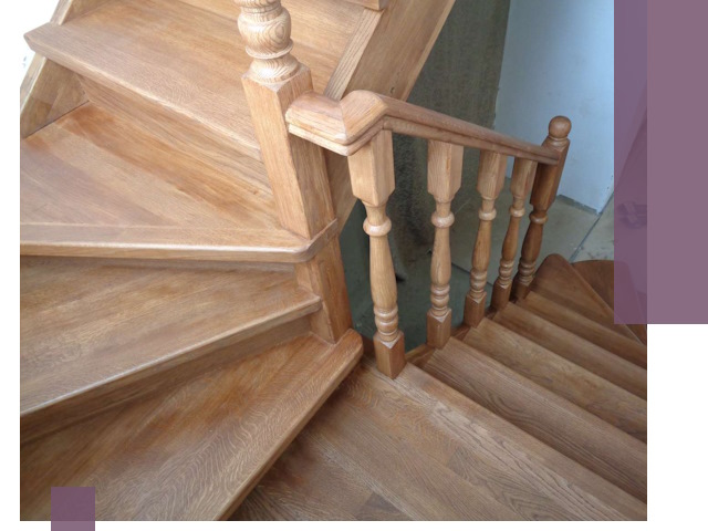 Дубовые лестницы под ключ в Керчи: изготовление и монтаж