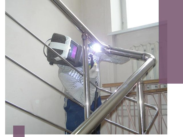 Монтаж перил и ограждений качественно в Керчи