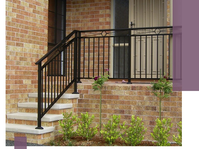 Уличные перила из металла под ключ в Керчи