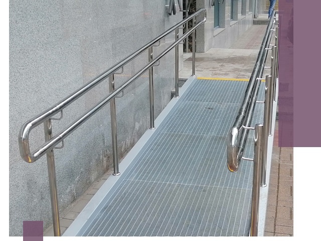 Пандусы для инвалидов в Керчи — изготовление и монтаж