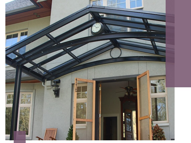 Изготовление и монтаж навесов и козырьков в Керчи